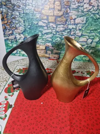 Jarrones Decorativos Aluminio Negro y Dorado