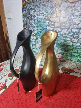 Jarrones Decorativos Aluminio Negro y Dorado