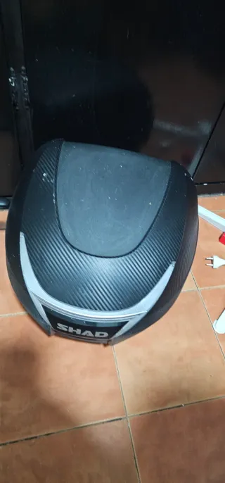 Baúl para moto SHAD