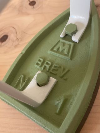 Vecchio Ferro da Stiro in Ghisa