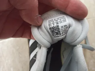 Zapatillas Adidas Blancas y Grises