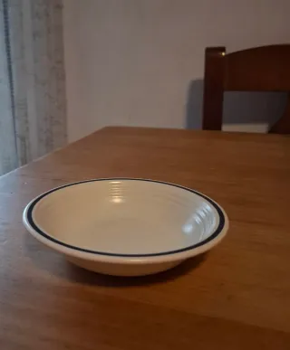 Platillo vintage con borde azul