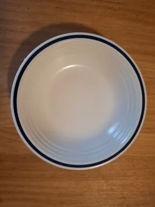 Platillo vintage con borde azul