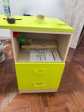 Escritorio y 2 estanterías a juego