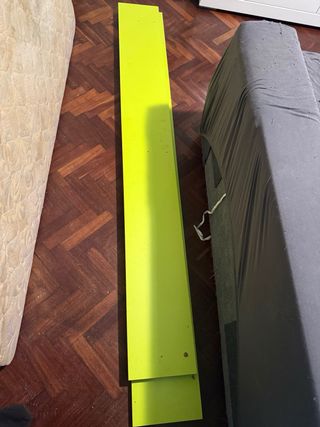 Escritorio y 2 estanterías a juego