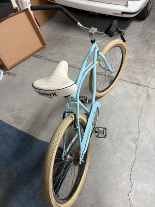 Bicicleta Hurley Longbeach Custom Celeste