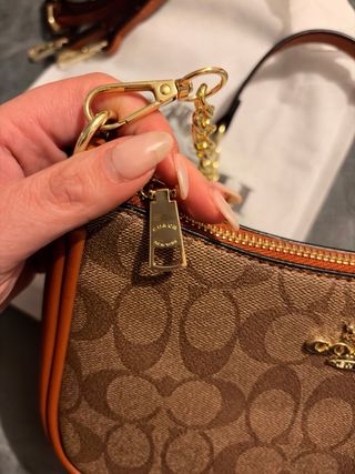 Mala Coach Castanho Dourado