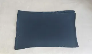 Bufanda infinita azul marino.