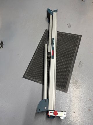 Mesa de trabajo Bosch GTA 3700 para ingletadora