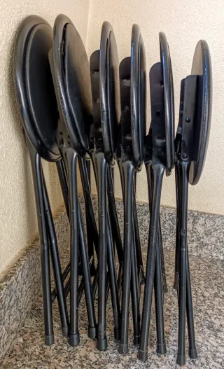 Taburetes plegables negros (Set de 6)