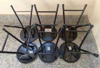 Taburetes plegables negros (Set de 6)