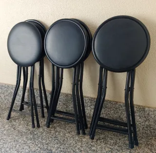Taburetes plegables negros (Set de 6)