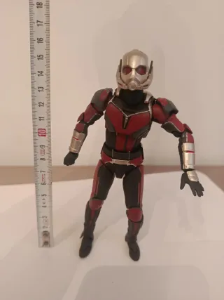 Figura Ant-Man Articulada Marvel