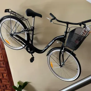 Bicicleta de ciudad BH Bolero Negra