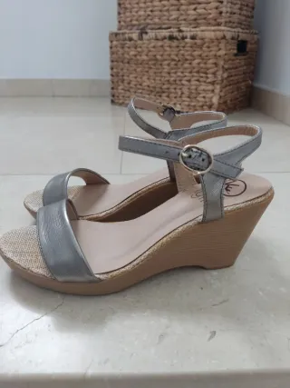 Sandalias Kylie Verano Mujer Beige/Plata