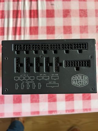 Fuente Alimentación Cooler Master V850 Gold Mod