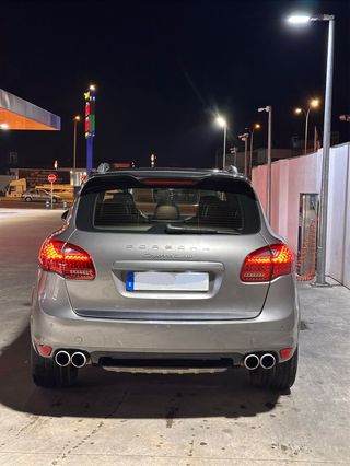 Paragolpes, faros y maletero Cayenne Turbo 958