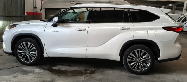 Toyota Highlander 2021