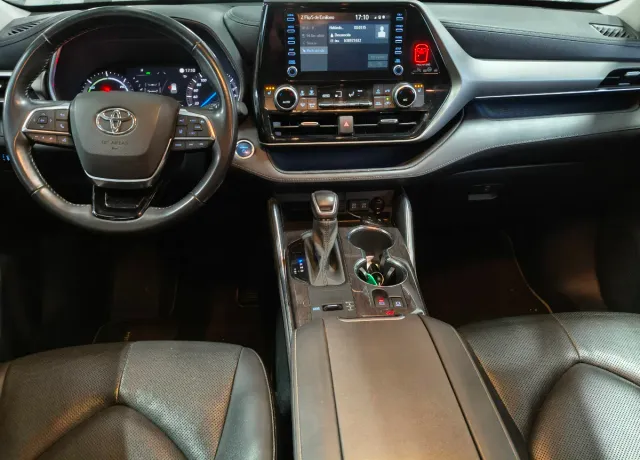 Toyota Highlander 2021