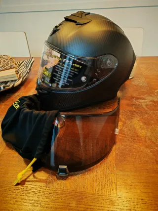 Casco Scorpion Exo R1 Air Carbono Nuevo