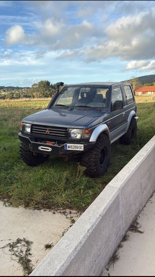 Mitsubishi Montero 1999