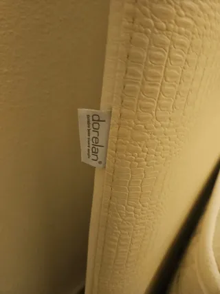 Letto matrimoniale Dorelan con struttura ecopelle