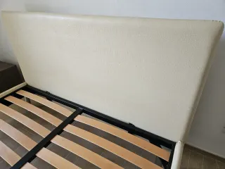 Letto matrimoniale Dorelan con struttura ecopelle