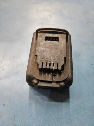 Cargador y Batería Facom 18V