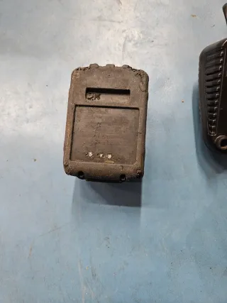 Cargador y Batería Facom 18V