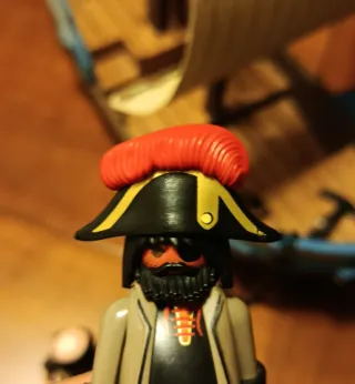 Barco Pirata Playmobil i 3 pirates
