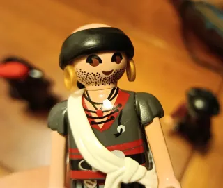 Barco Pirata Playmobil i 3 pirates