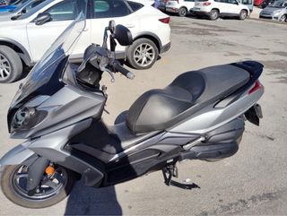 Moto Kymco superdink 125
