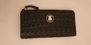 Cartera Tous Negra Oso. Interior fucsia.