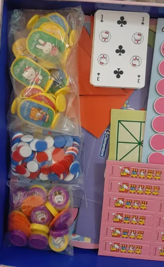 80 Juegos Clásicos Hello Kitty Clementoni