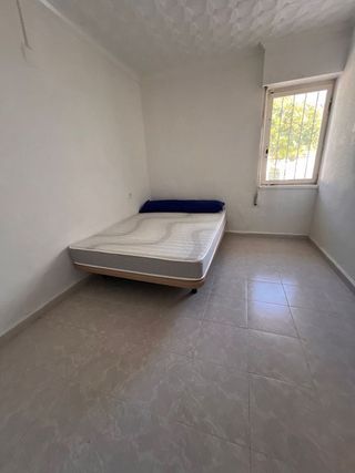 Casa adosada en alquiler en La Siesta - El Salado - Torreta en Torrevieja