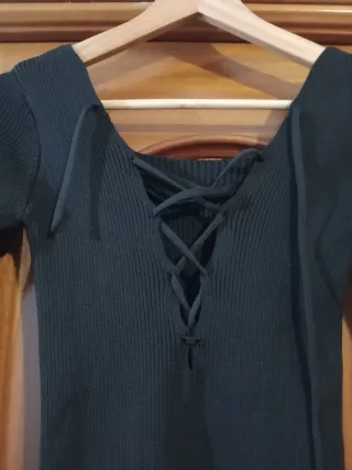 Vestido negro canalé manga larga