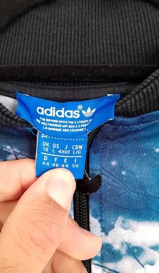 Chaqueta Adidas Estampada Nubes y Ramas