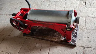 Embutidora Elma Roja antigua original