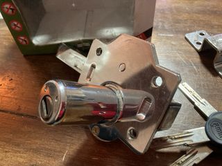 Cerrojo seguridad AMIG 5 llaves