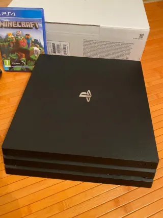PS4 Pro 1TB Minecraft + Accessori