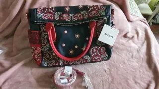 Bolso Desigual Negro y Rojo