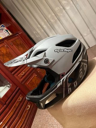 Casco Troy Lee Designs MTB. SISTEMA MIPS. Taglia M.