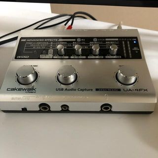 Placa Som Roland Cakewalk UA-4FX