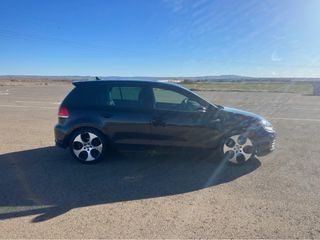 Volkswagen Golf GTI 2010