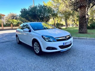 Opel Astra 2010