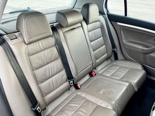 Volkswagen Golf V 3.2 R32 4motion DSG 5p.