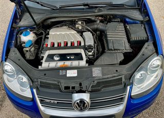 Volkswagen Golf V 3.2 R32 4motion DSG 5p.