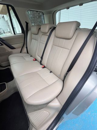 Land Rover Freelander 2011