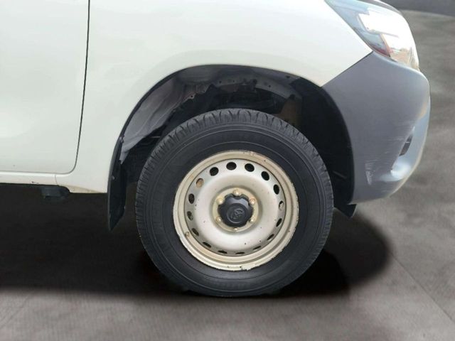 Toyota Hilux 2.4 D-4D Cabina Sencilla GX