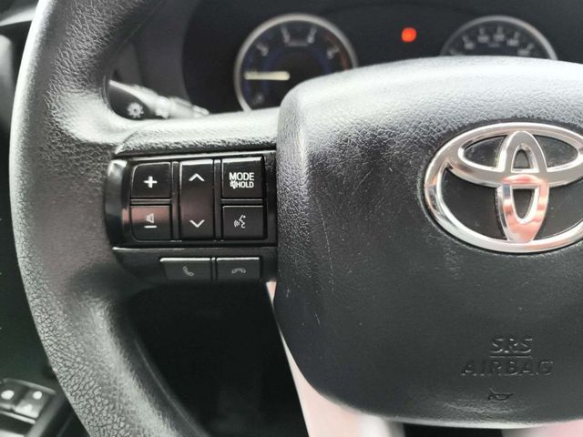 Toyota Hilux 2.4 D-4D Cabina Sencilla GX